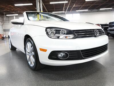 2013 Volkswagen Eos Komfort SULEV   - Photo 16 - Addison, IL 60101