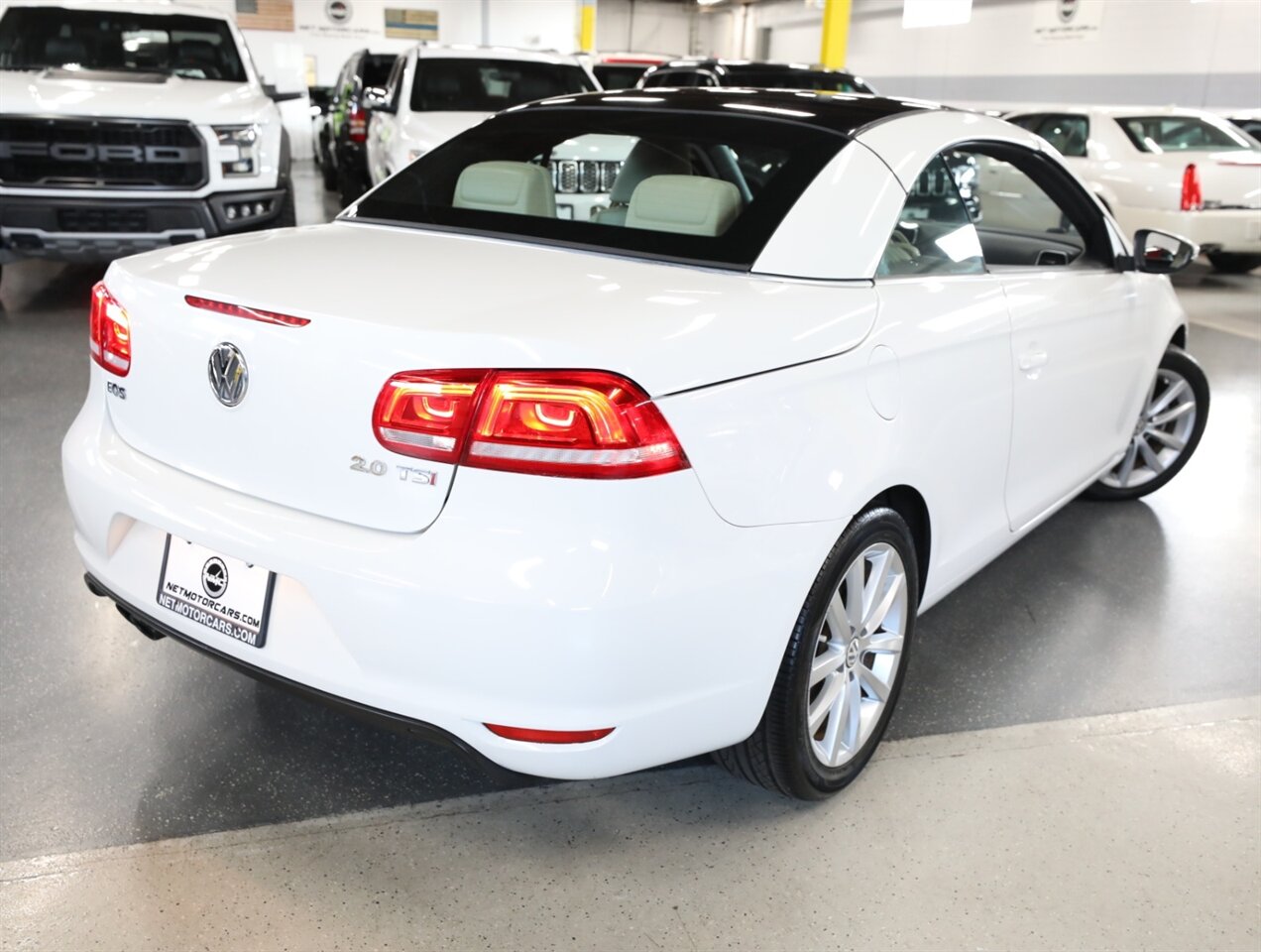 2013 Volkswagen Eos Komfort SULEV - Photo 2 - Addison, IL 60101
