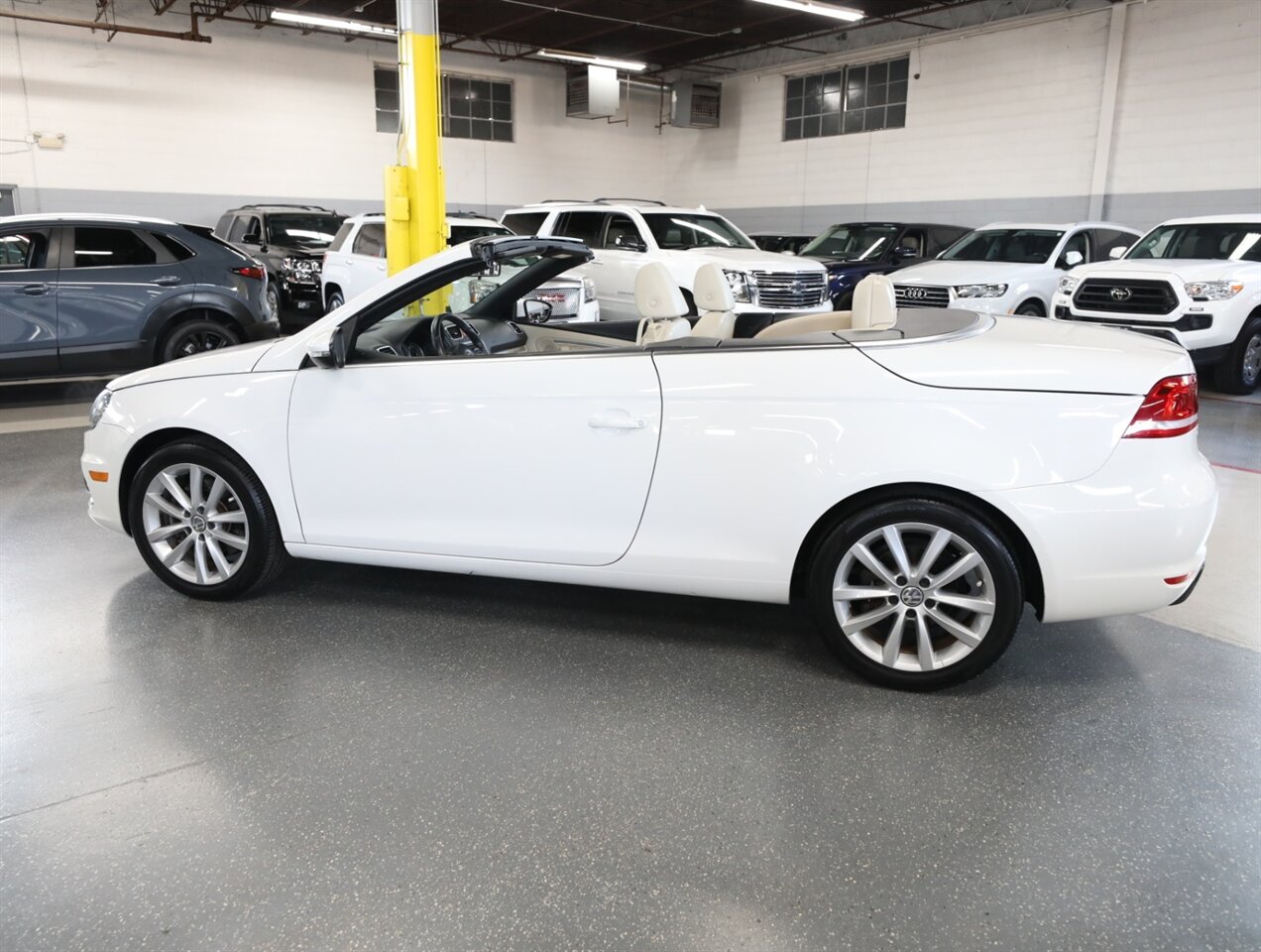 2013 Volkswagen Eos Komfort SULEV - Photo 24 - Addison, IL 60101