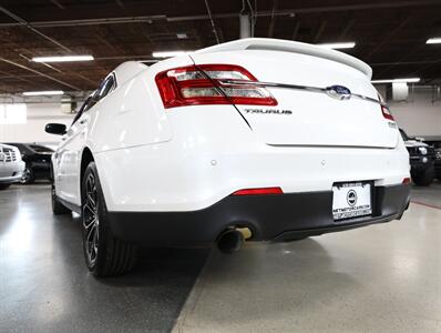 2015 Ford Taurus SHO   - Photo 14 - Addison, IL 60101