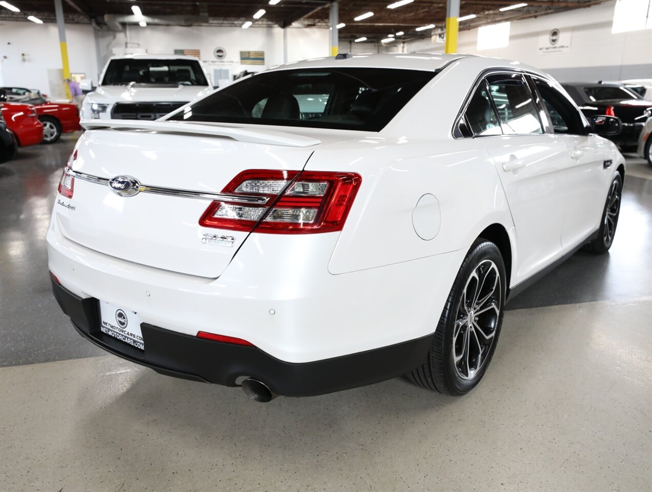 2015 Ford Taurus SHO photo 10