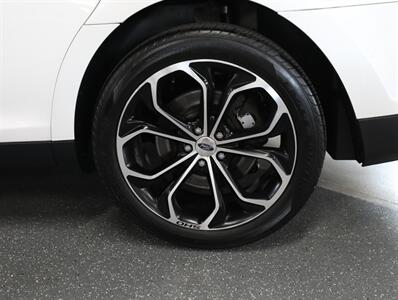 2015 Ford Taurus SHO   - Photo 44 - Addison, IL 60101
