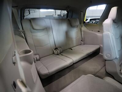 2018 Cadillac Escalade Luxury 4WD   - Photo 21 - Addison, IL 60101