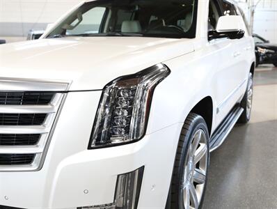 2018 Cadillac Escalade Luxury 4WD   - Photo 5 - Addison, IL 60101