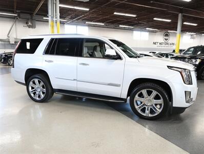 2018 Cadillac Escalade Luxury 4WD   - Photo 8 - Addison, IL 60101