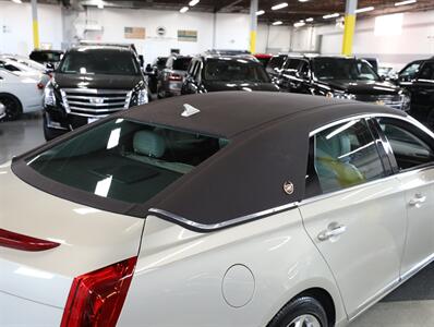 2014 Cadillac XTS Luxury Collection   - Photo 10 - Addison, IL 60101