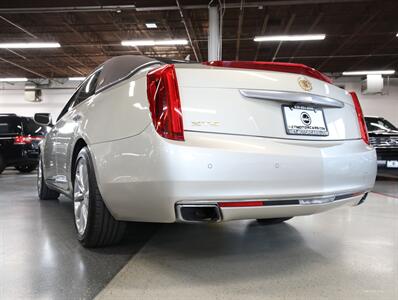 2014 Cadillac XTS Luxury Collection   - Photo 13 - Addison, IL 60101