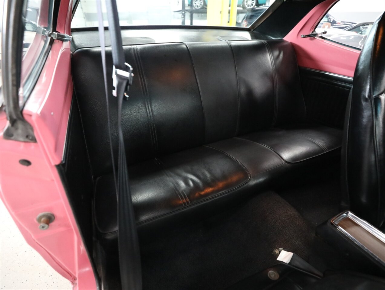 1970 Plymouth Duster - Photo 33 - Addison, IL 60101