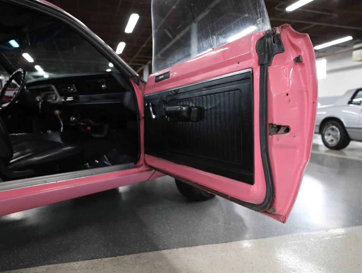 1970 Plymouth Duster - Photo 29 - Addison, IL 60101