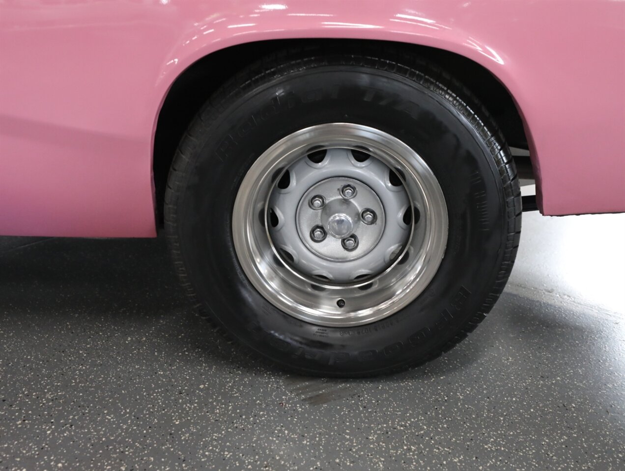 1970 Plymouth Duster - Photo 59 - Addison, IL 60101