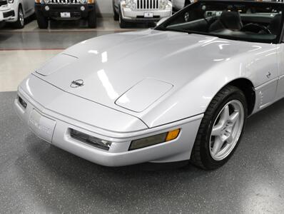 1996 Chevrolet Corvette   - Photo 5 - Addison, IL 60101