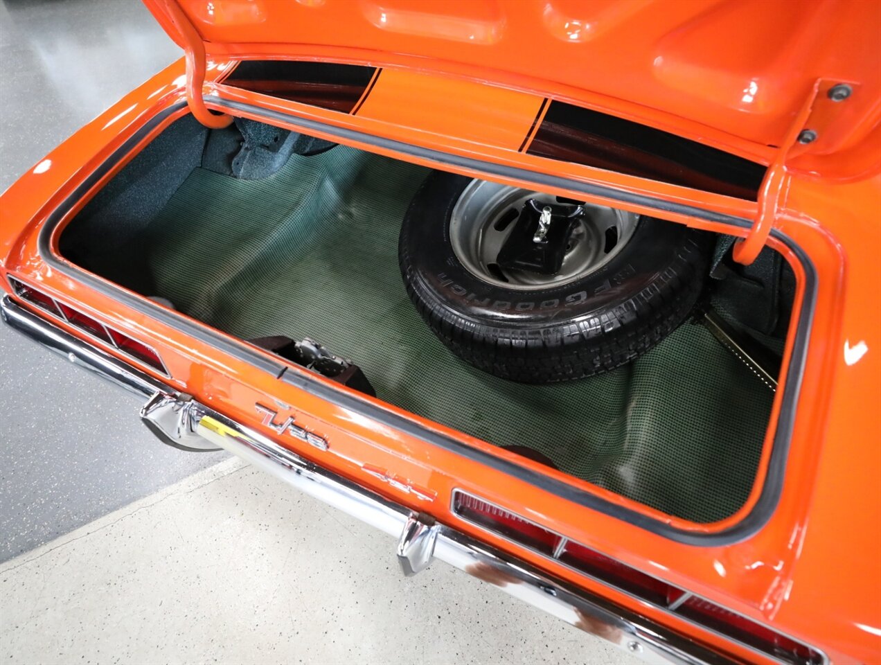1969 Chevrolet Camaro Z28 Tribute - Photo 39 - Addison, IL 60101