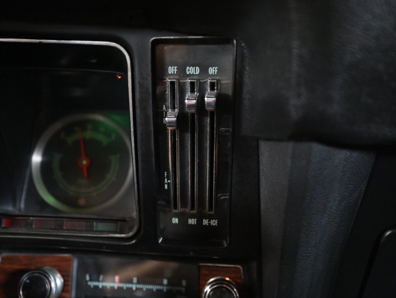 1969 Chevrolet Camaro Z28 Tribute - Photo 54 - Addison, IL 60101