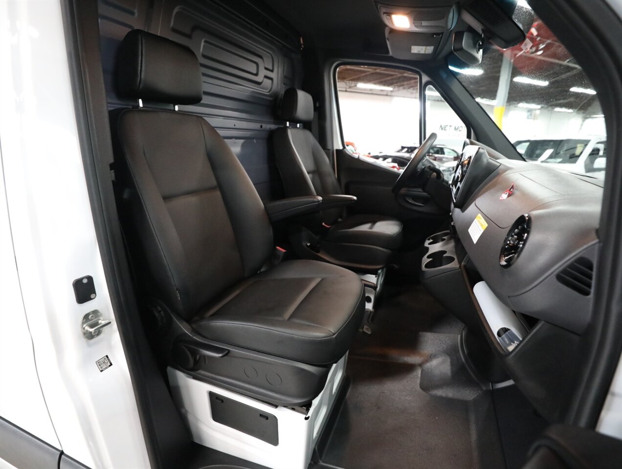 2023 Mercedes-Benz Sprinter 2500 - Photo 16 - Addison, IL 60101