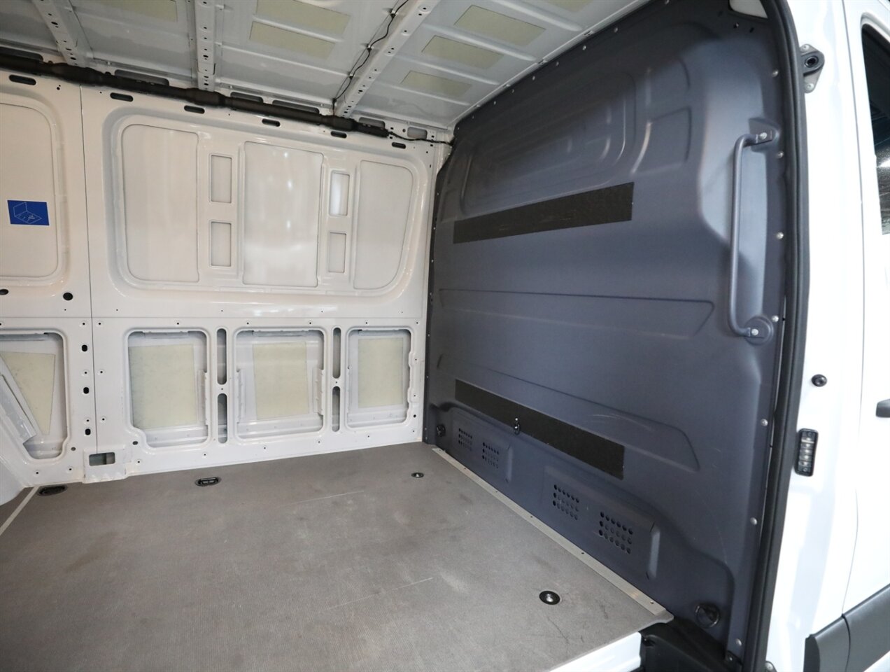 2023 Mercedes-Benz Sprinter 2500 - Photo 18 - Addison, IL 60101