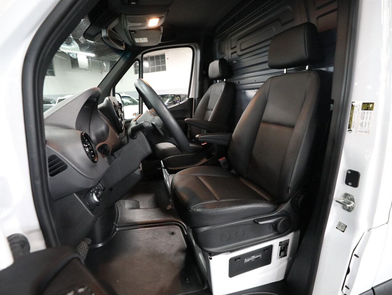 2023 Mercedes-Benz Sprinter 2500 - Photo 25 - Addison, IL 60101