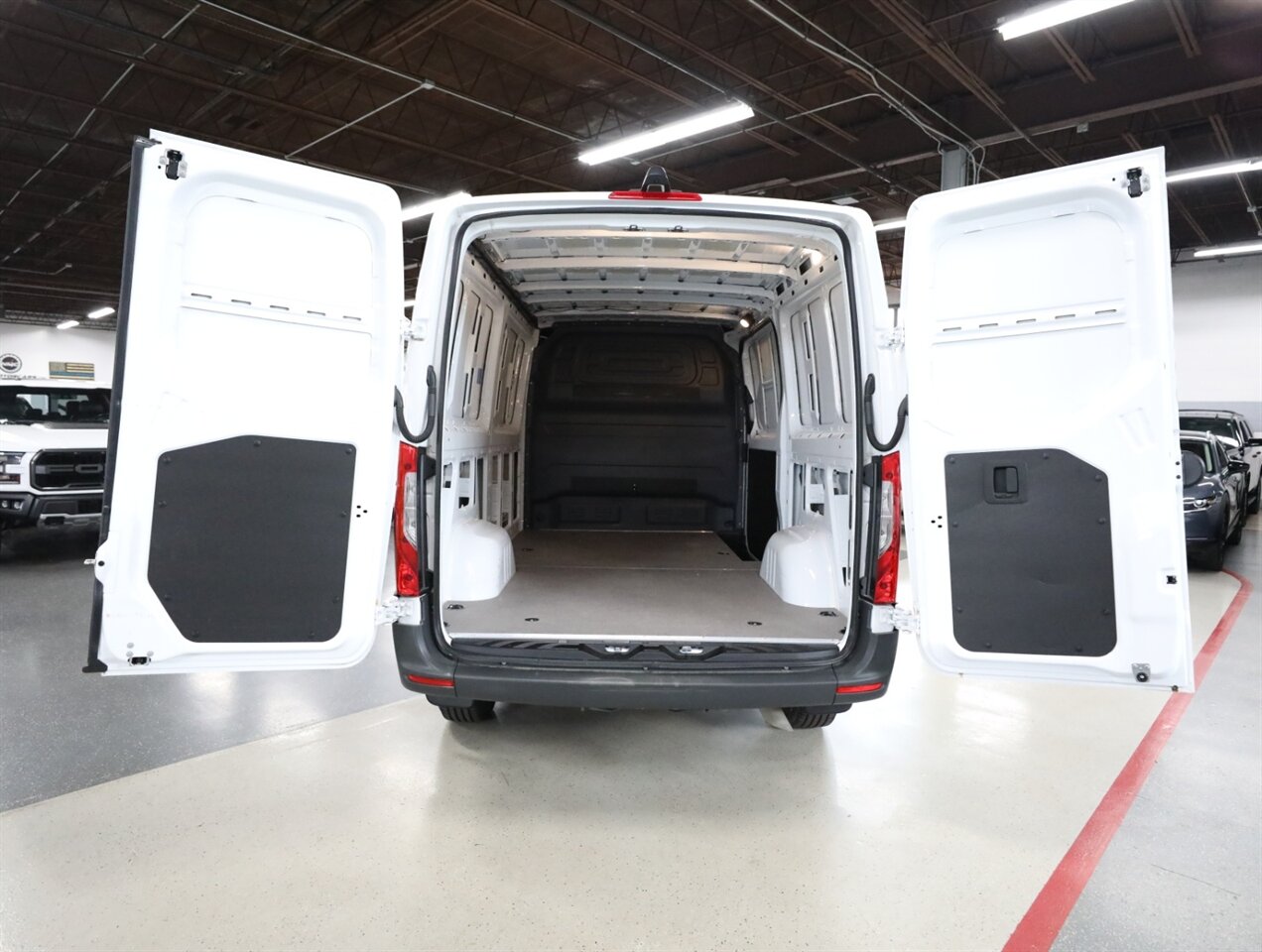 2023 Mercedes-Benz Sprinter 2500 - Photo 20 - Addison, IL 60101