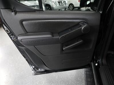 2010 Ford Explorer Sport Trac Limited   - Photo 27 - Addison, IL 60101