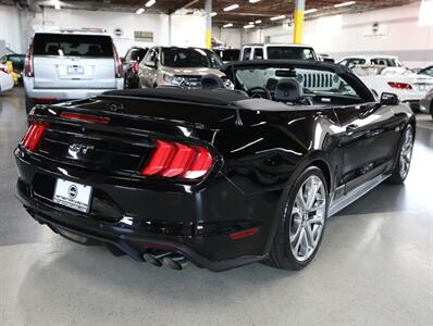 2019 Ford Mustang GT Premium Convertible   - Photo 11 - Addison, IL 60101