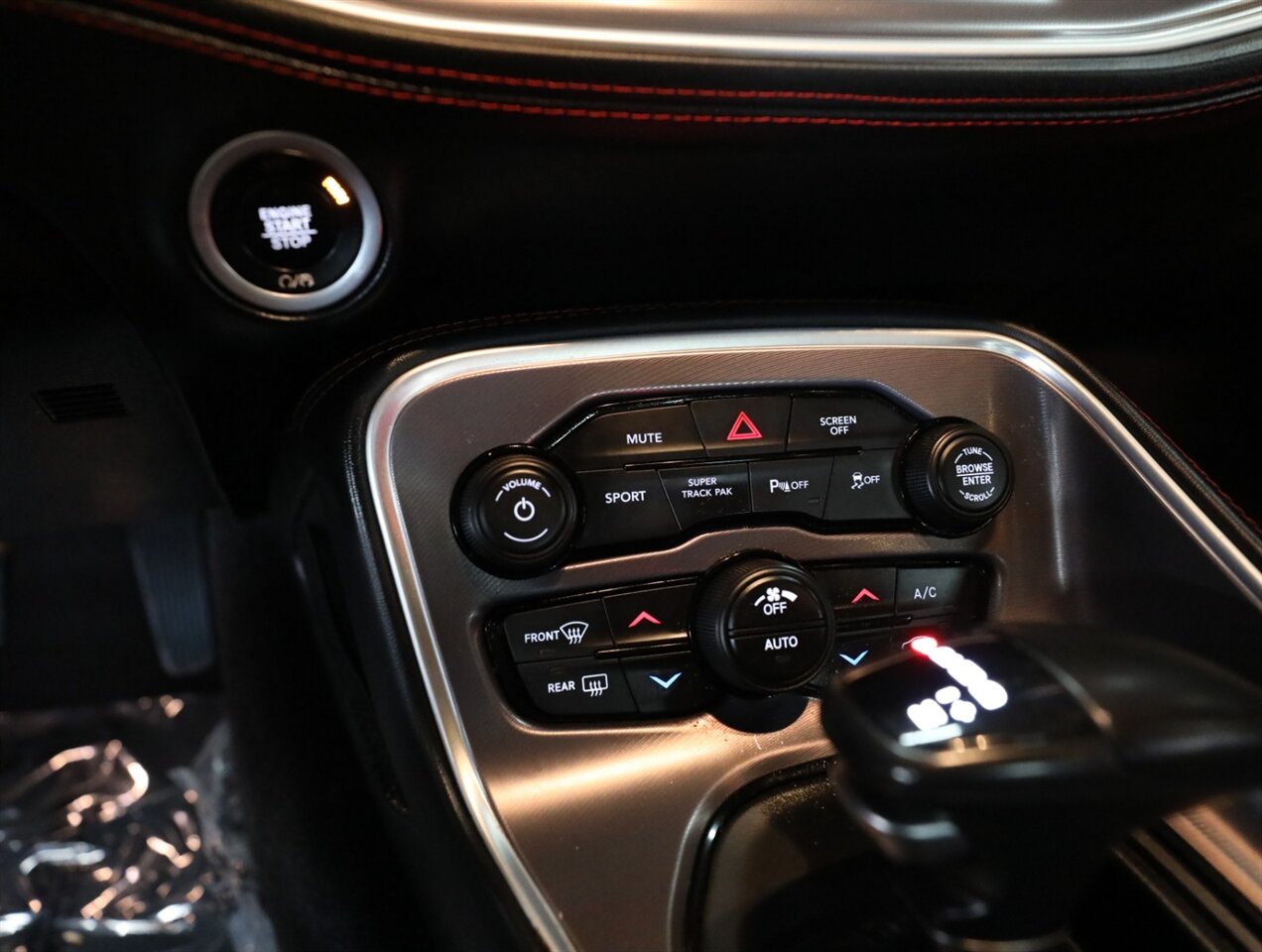 2020 Dodge Challenger R/T Shaker - Photo 34 - Addison, IL 60101