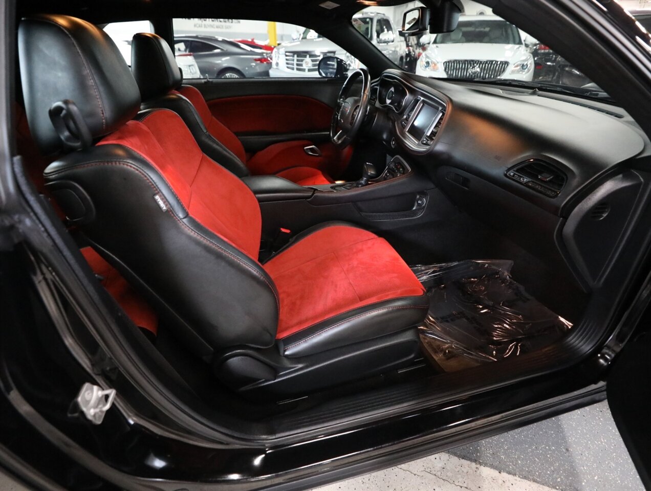 2020 Dodge Challenger R/T Shaker - Photo 22 - Addison, IL 60101