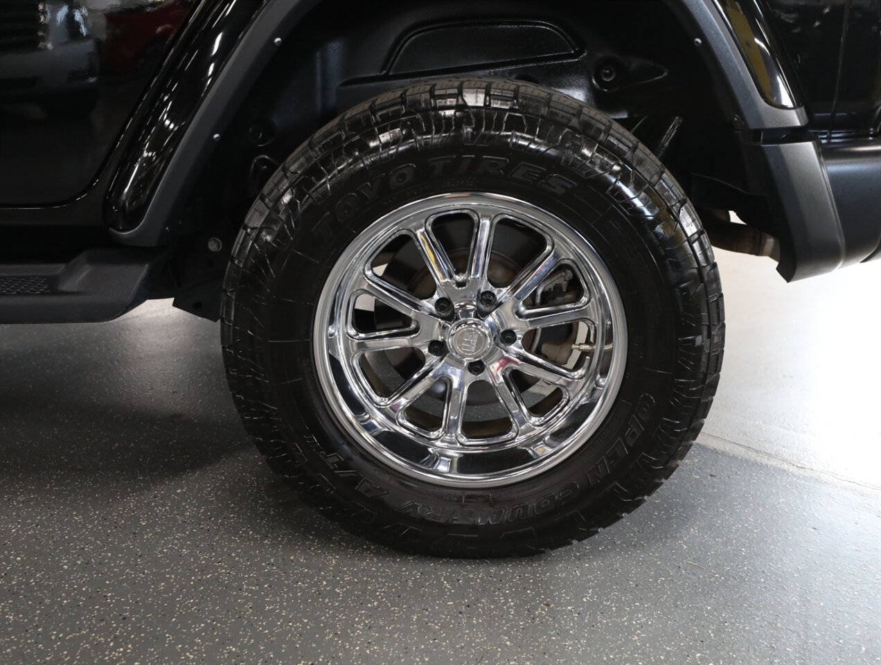 2023 Jeep Wrangler Sahara 4-Door 4x4 - Photo 51 - Addison, IL 60101