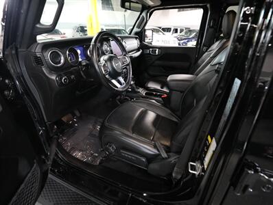 2023 Jeep Wrangler Sahara 4-Door 4x4 - Photo 32 - Addison, IL 60101