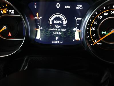 2023 Jeep Wrangler Sahara 4-Door 4x4 - Photo 49 - Addison, IL 60101