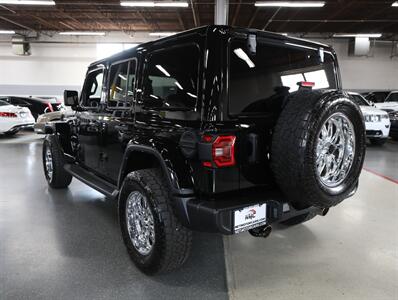 2023 Jeep Wrangler Sahara 4-Door 4x4 - Photo 15 - Addison, IL 60101