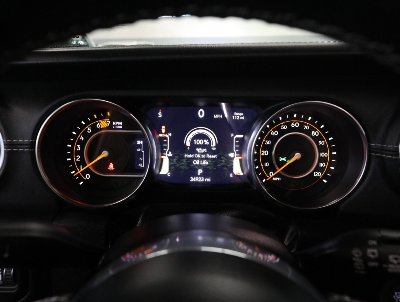 2023 Jeep Wrangler Sahara 4-Door 4x4 - Photo 48 - Addison, IL 60101