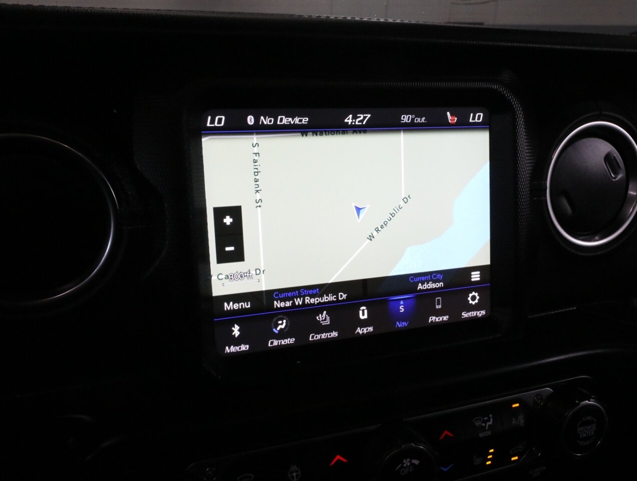2023 Jeep Wrangler Sahara 4-Door 4x4 - Photo 40 - Addison, IL 60101
