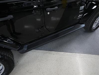 2023 Jeep Wrangler Sahara 4-Door 4x4 - Photo 18 - Addison, IL 60101