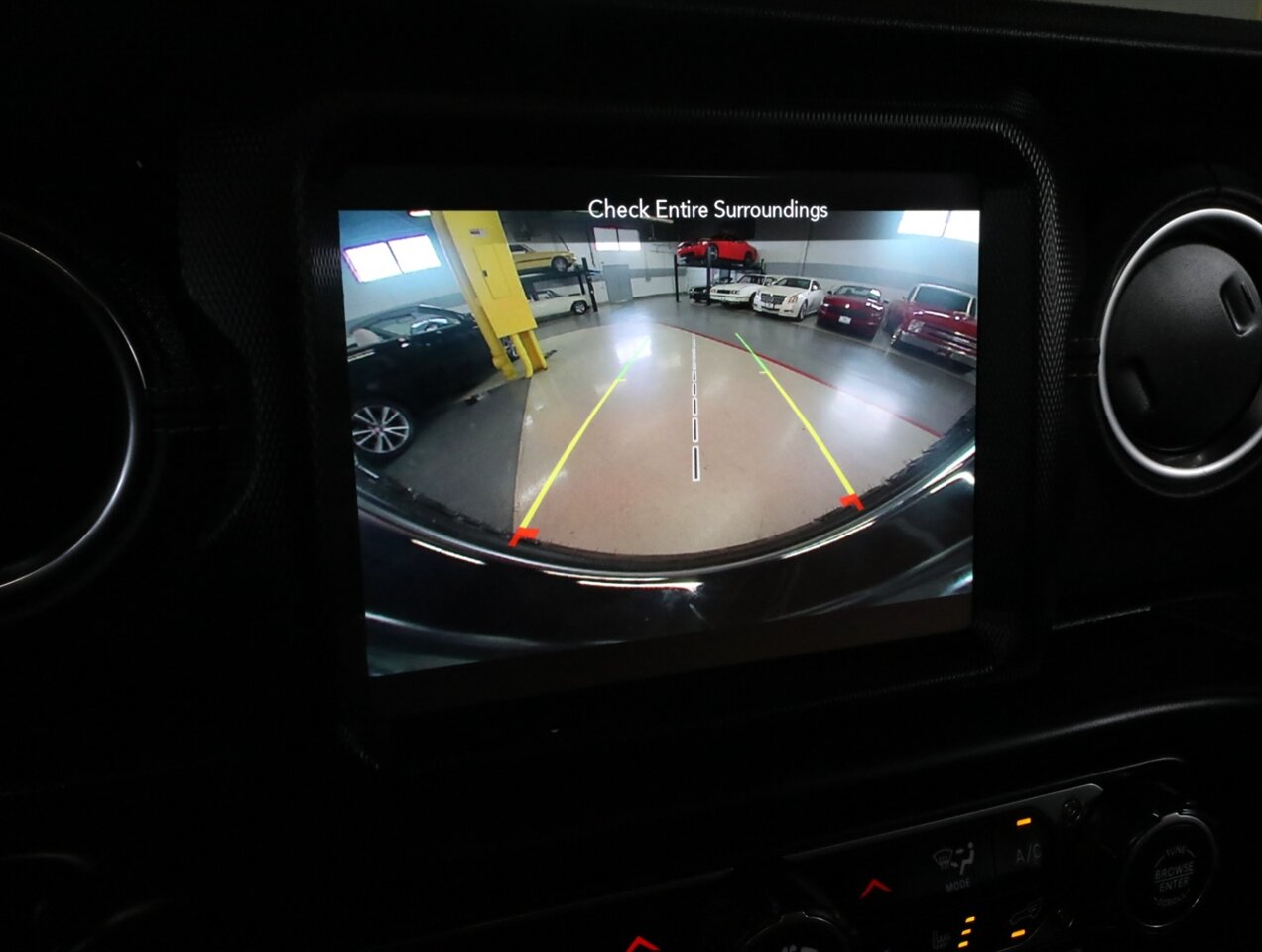 2023 Jeep Wrangler Sahara 4-Door 4x4 - Photo 41 - Addison, IL 60101