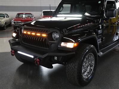 2023 Jeep Wrangler Sahara 4-Door 4x4 - Photo 4 - Addison, IL 60101