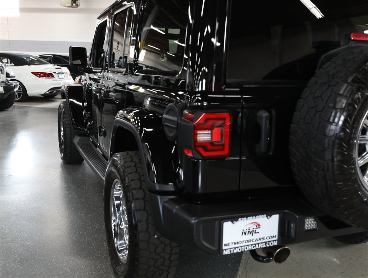 2023 Jeep Wrangler Sahara 4-Door 4x4 - Photo 16 - Addison, IL 60101