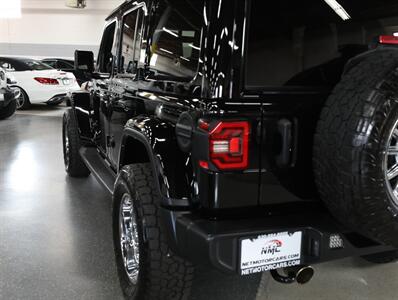 2023 Jeep Wrangler Sahara 4-Door 4x4 - Photo 16 - Addison, IL 60101