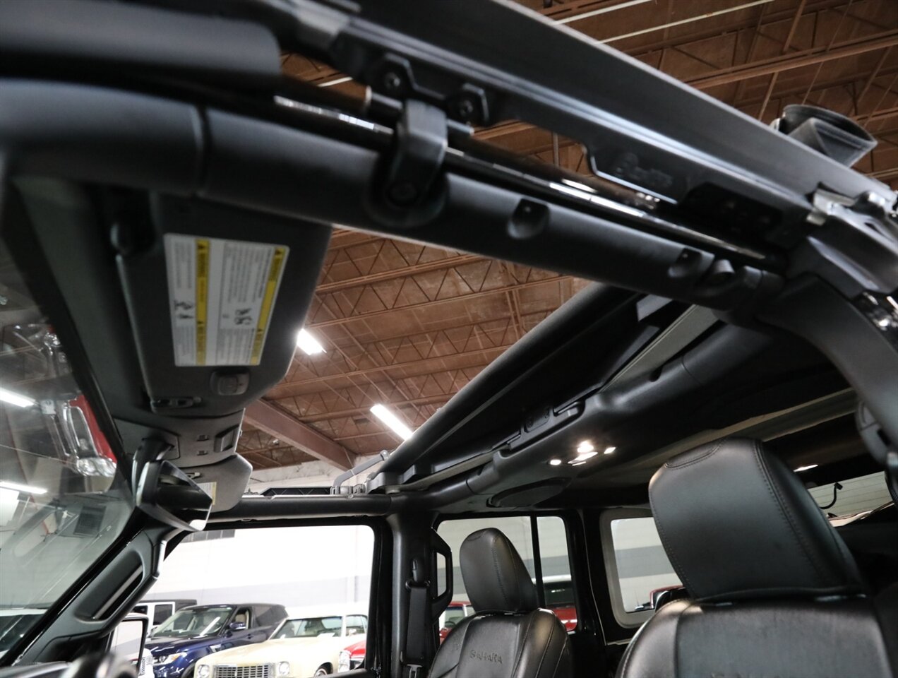 2023 Jeep Wrangler Sahara 4-Door 4x4 - Photo 36 - Addison, IL 60101