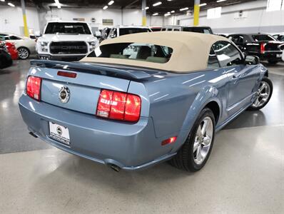 2006 Ford Mustang GT Premium Convertible   - Photo 35 - Addison, IL 60101