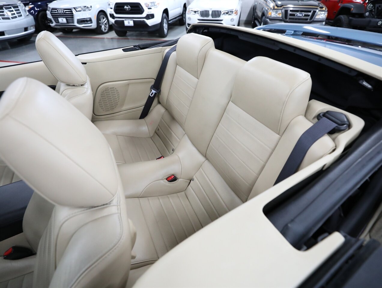 2006 Ford Mustang GT Premium Convertible - Photo 23 - Addison, IL 60101