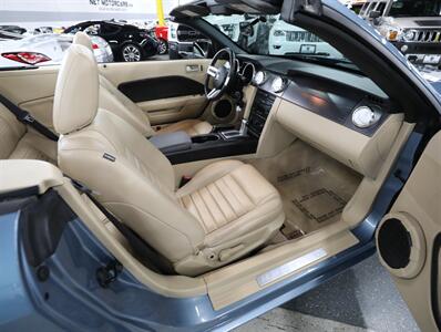 2006 Ford Mustang GT Premium Convertible   - Photo 19 - Addison, IL 60101
