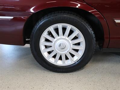 2009 Mercury Grand Marquis LS   - Photo 38 - Addison, IL 60101