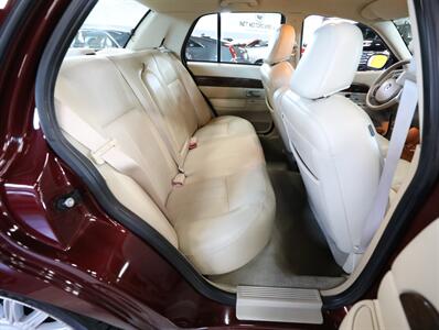 2009 Mercury Grand Marquis LS   - Photo 21 - Addison, IL 60101