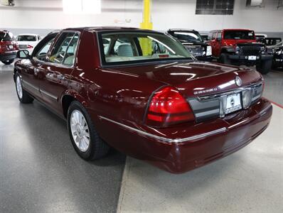 2009 Mercury Grand Marquis LS   - Photo 13 - Addison, IL 60101