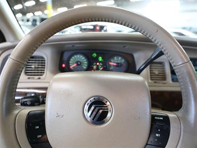 2009 Mercury Grand Marquis LS   - Photo 31 - Addison, IL 60101