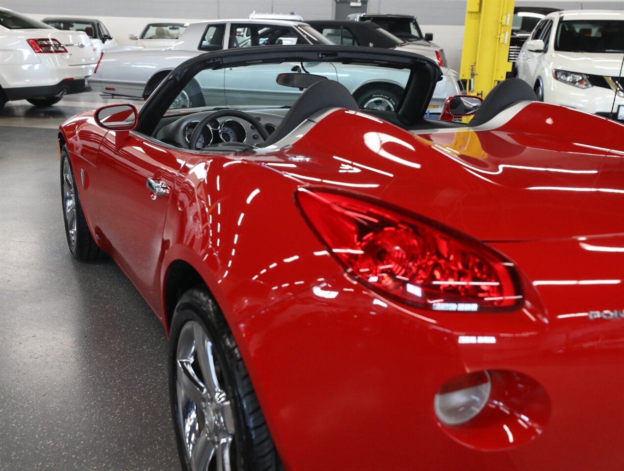 2007 Pontiac Solstice - Photo 15 - Addison, IL 60101