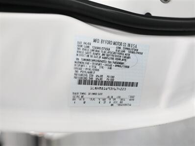 2003 Lincoln Town Car Executive - Photo 32 - Addison, IL 60101