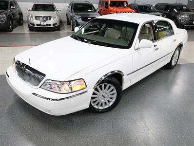 2003 Lincoln Town Car Executive - Photo 2 - Addison, IL 60101