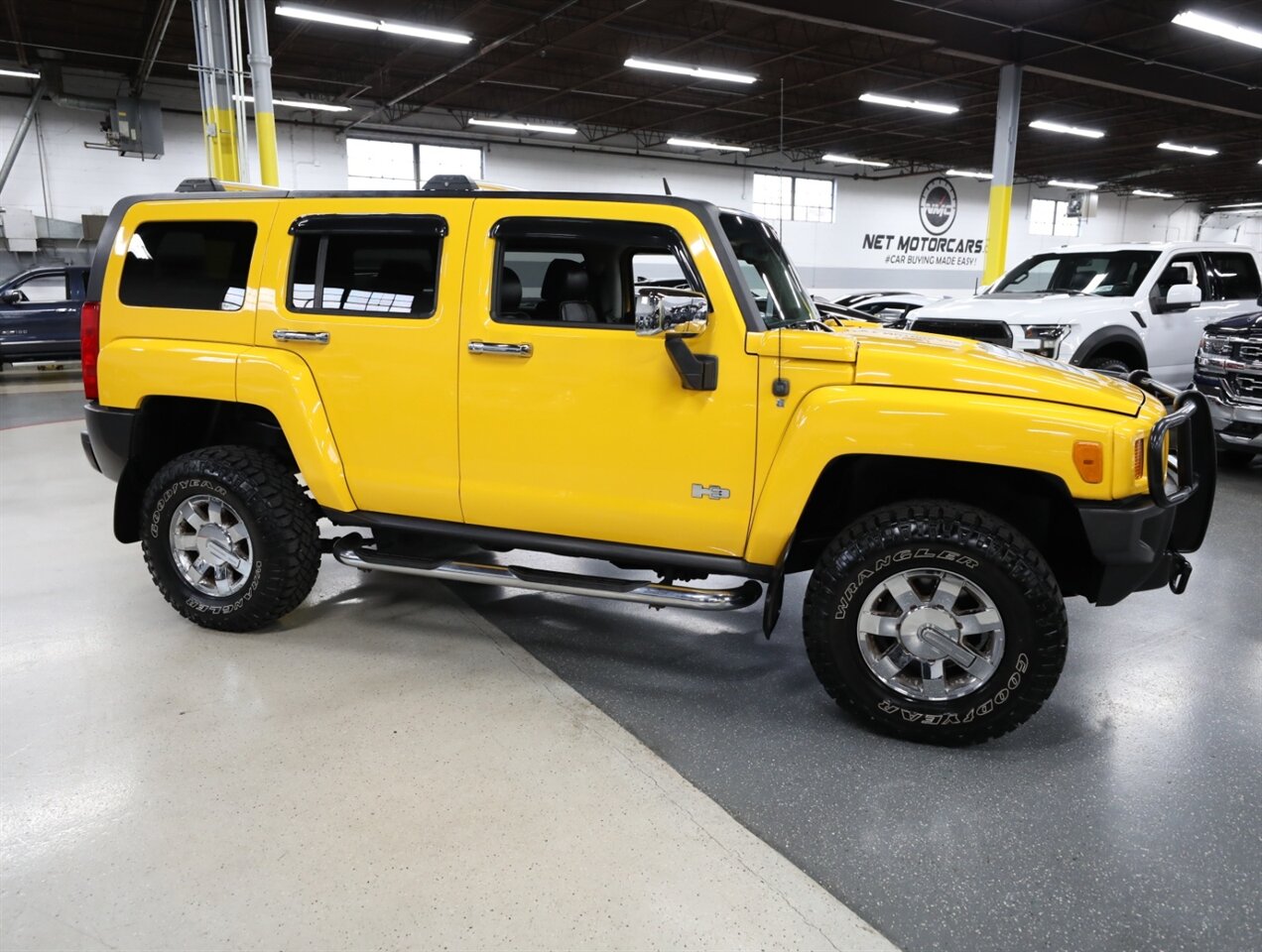 2007 Hummer H3 Luxury 4WD - Photo 8 - Addison, IL 60101