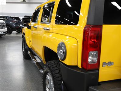 2007 Hummer H3 Luxury 4WD - Photo 13 - Addison, IL 60101