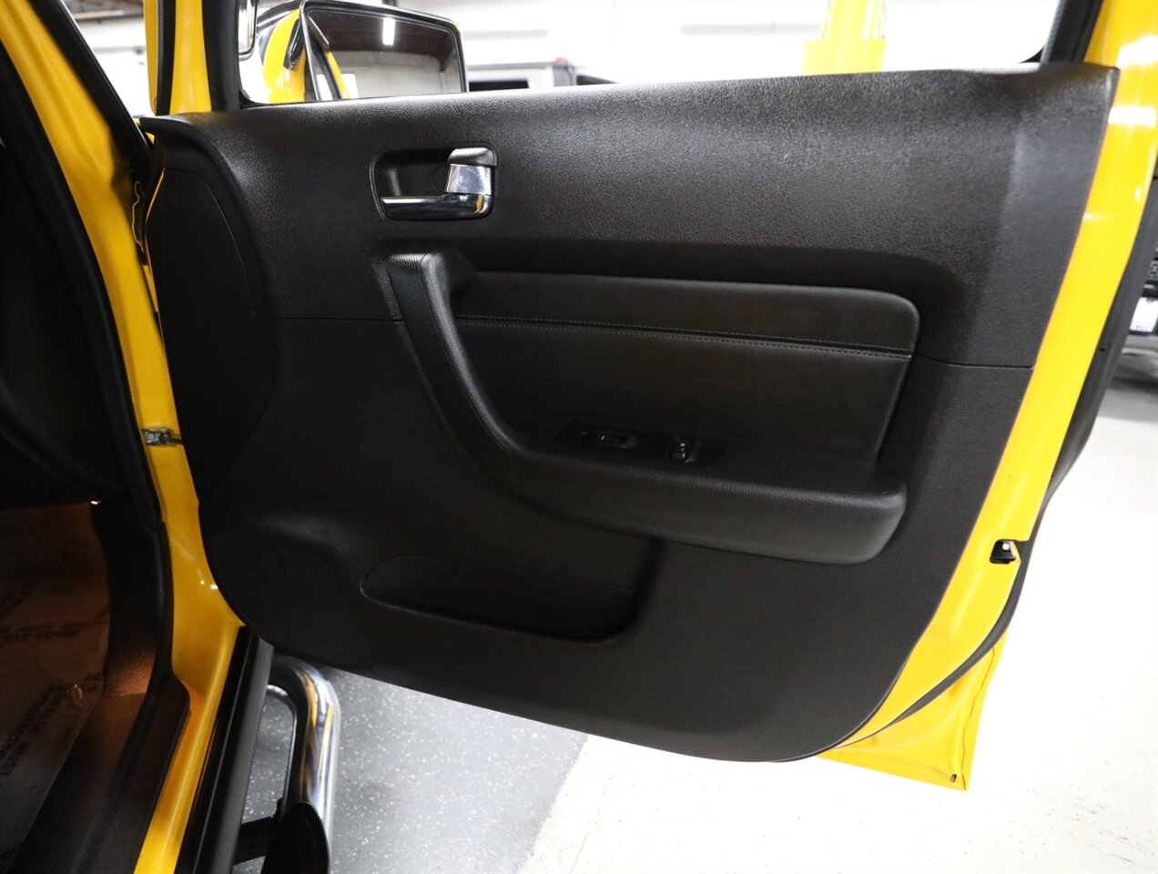 2007 Hummer H3 Luxury 4WD - Photo 16 - Addison, IL 60101